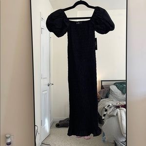 Lulus LBD with fun sleeves!